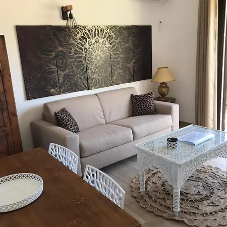 A Funtana Montestremo, Balagne, Haute Corse * Manso