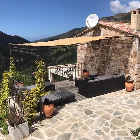 بيت للعطل A Funtana Montestremo, Balagne, Haute Corse