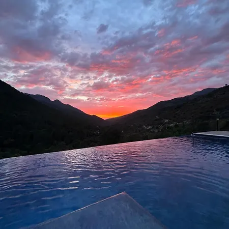 Semesterbostad A Funtana Montestremo, Balagne, Haute Corse *