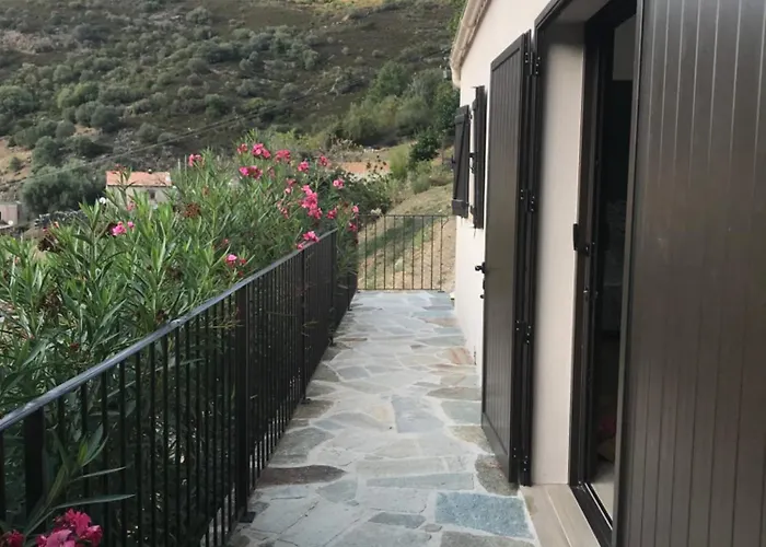 A Funtana Montestremo, Balagne, Haute Corse Manso