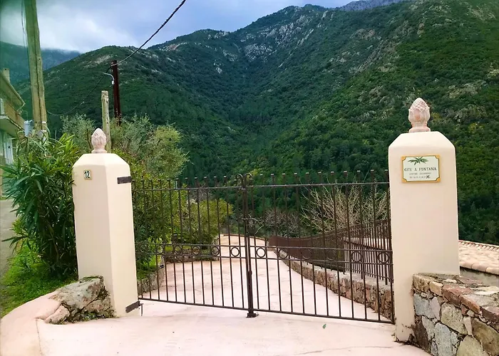 A Funtana Montestremo, Balagne, Haute Corse * Manso